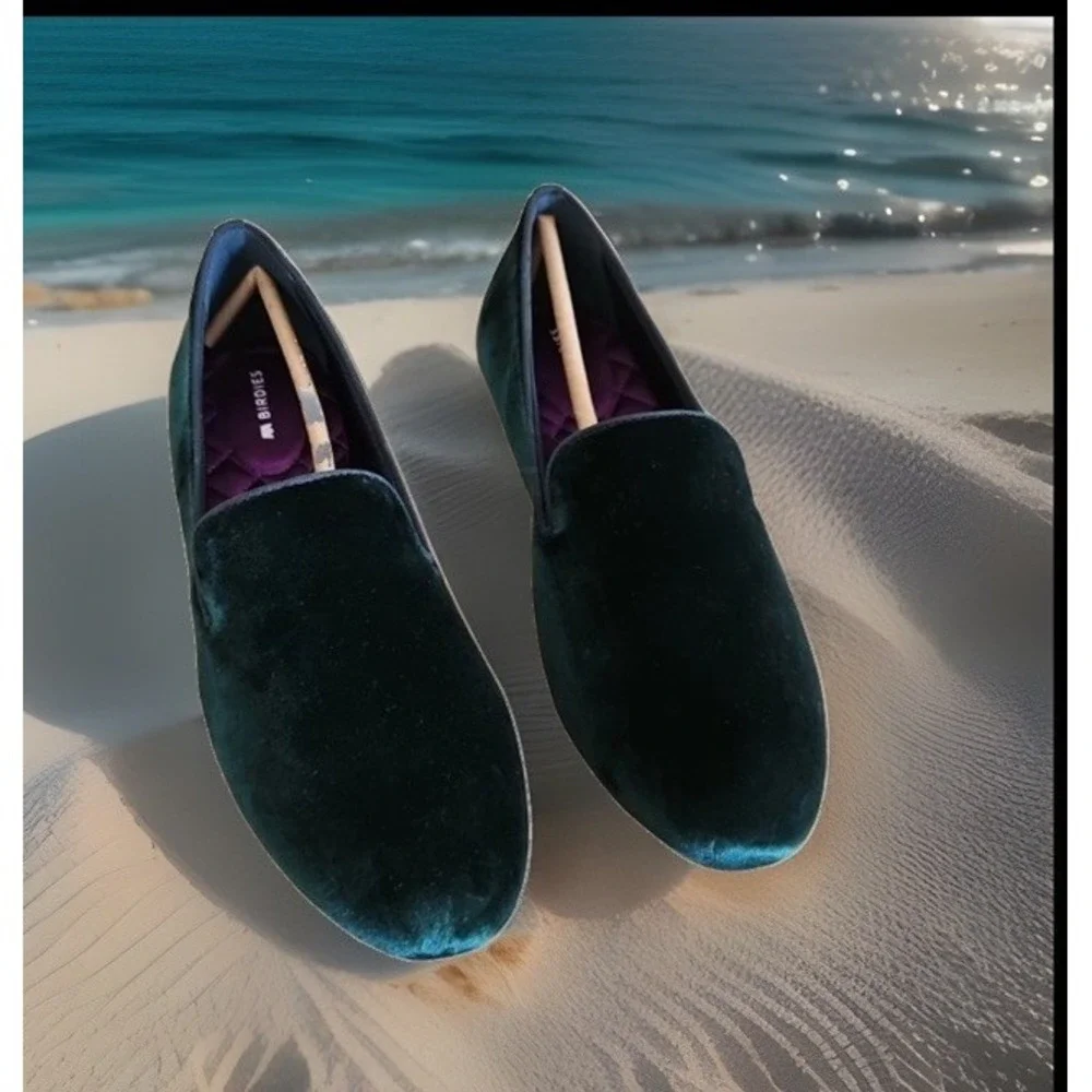 Birdies starling Green velvet  flats slip on loafer Size 7.5
